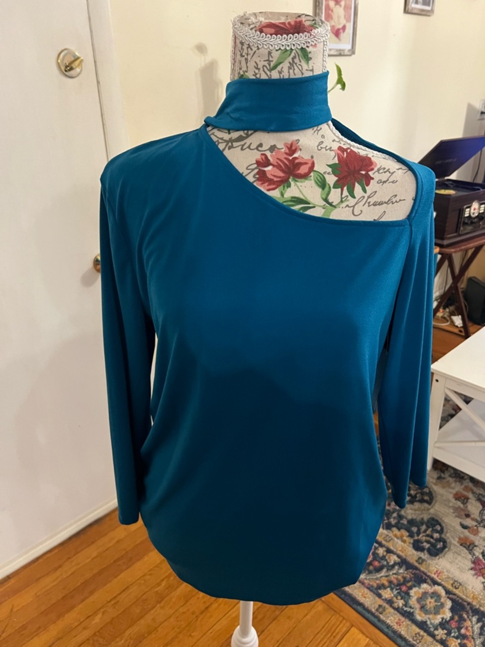 New York & Company Teal Asymmetric Cutout Long Sleeve Top